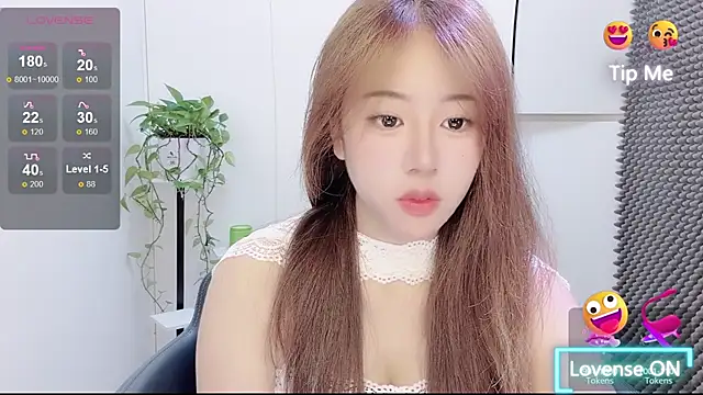 Snapshot of Baixi-01 chatting on 07-13-26, 04:34 Baixi-01 online show from 07-13-26, 04:34