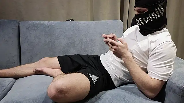 chantatummm online show from 03-26-26, 08:40