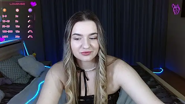 Smi1eF1ower online show from 02-25-26, 06:08