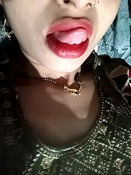 Rashmika Mandana online show from 03-23-26, 09:36