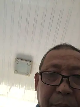 yaocaobi8 online show from 04-10-26, 06:53