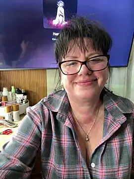 expensive lady online show from 03-22-26, 07:15