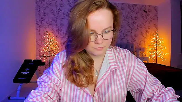 Snapshot of AngellaRud chatting on 02-26-26, 07:36 AngellaRud online show from 02-26-26, 07:36