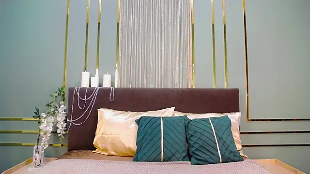 EmilyRamsey online show from 03-30-26, 07:37