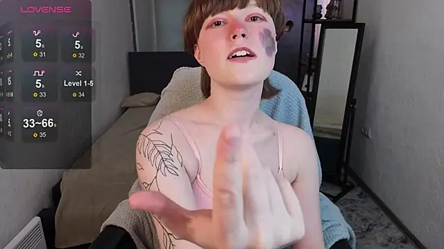  DreamLuna1  online show from 04-07-26, 12:18