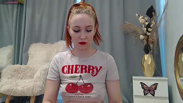 Snapshot of EmberLuna_ chatting on 03-02-26, 06:58 EmberLuna online show from 03-02-26, 06:58