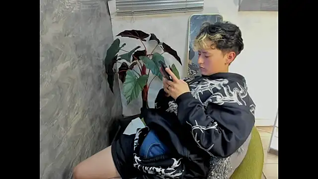 RedHood 1 online show from 04-01-26, 03:41