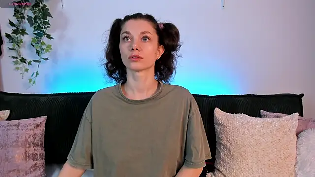  Eva Vibe  online show from 04-15-26, 08:31