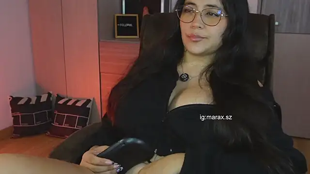 Mara HugeAss online show from 06-07-26, 10:37