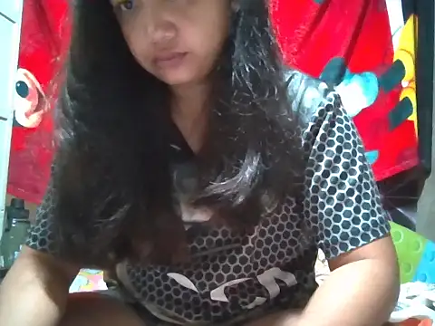 Snapshot of Flowerbebe chatting on 02-24-26, 07:26 Flowerbebe online show from 02-24-26, 07:26