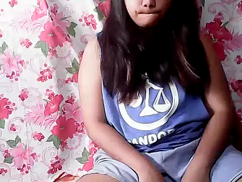 Snapshot of Flowerbebe chatting on 03-02-26, 05:52 Flowerbebe online show from 03-02-26, 05:52