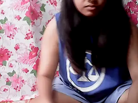 Snapshot of Flowerbebe chatting on 03-02-26, 07:15 Flowerbebe online show from 03-02-26, 07:15