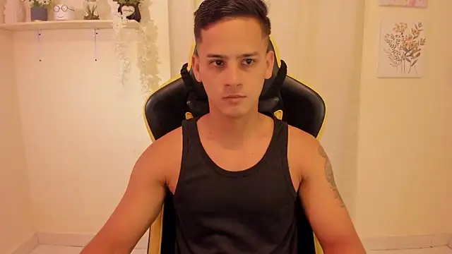 sexy andres01 online show from 03-01-26, 01:33