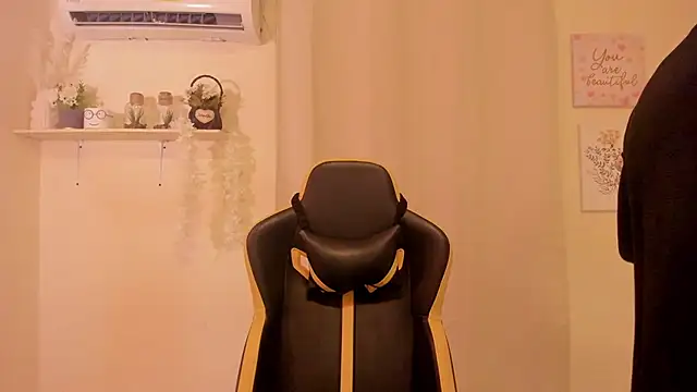 sexy andres01 online show from 03-13-26, 05:01