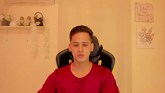 Snapshot of sexy_andres01 chatting on 05-01-26, 02:11 sexy andres01 online show from 05-01-26, 02:11