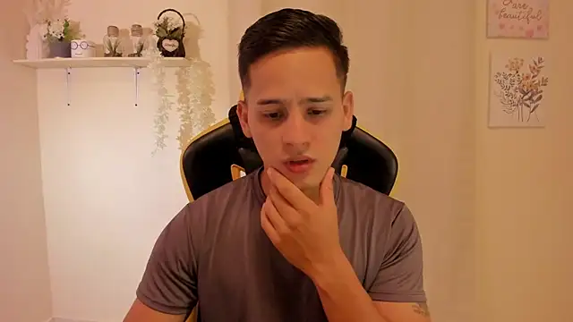 sexy andres01 online show from 03-13-26, 11:32