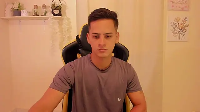 sexy andres01 online show from 03-12-26, 01:26