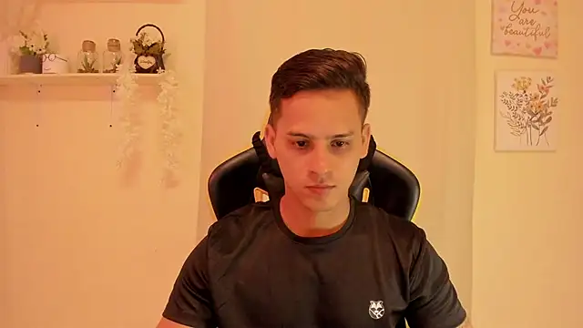 sexy andres01 online show from 04-11-26, 03:03