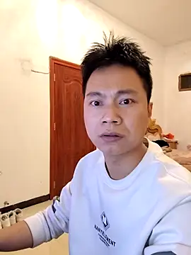 Snapshot of Qianluo003 chatting on 02-25-26, 01:00 Qianluo003 online show from 02-25-26, 01:00