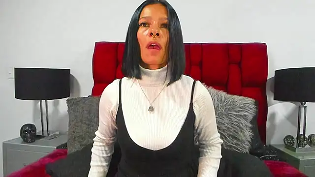 Snapshot of Amelie_Blake chatting on 05-16-26, 07:02 Amelie Blake online show from 05-16-26, 07:02