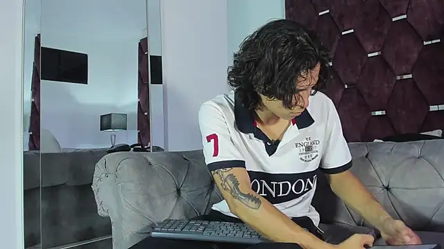 TonyBenedetti online show from 04-24-26, 08:22