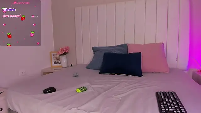 sophia walkett  online show from 06-24-26, 02:48