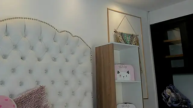 Sara funy online show from 03-04-26, 12:13