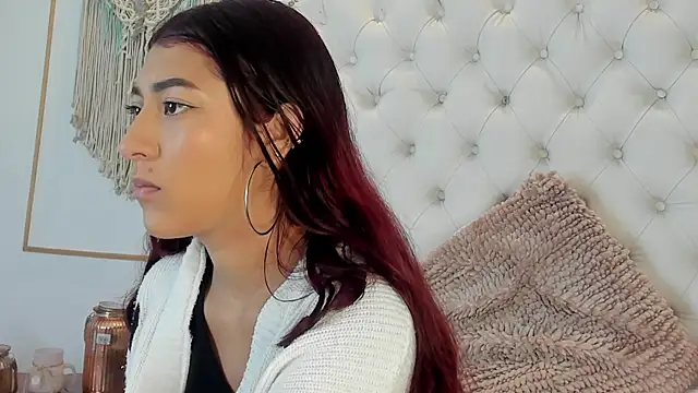 Sara funy online show from 05-04-26, 11:35