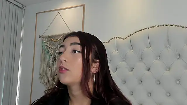 Sara funy online show from 05-28-26, 11:27
