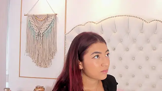 Sara funy online show from 04-10-26, 11:17