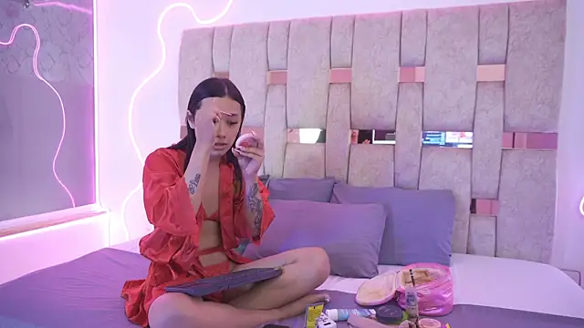 liasuaza online show from 03-29-26, 12:40