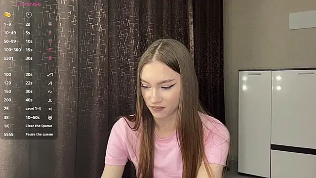 Snapshot of NuDonzze chatting on 05-01-26, 04:23 NuDonzze online show from 05-01-26, 04:23