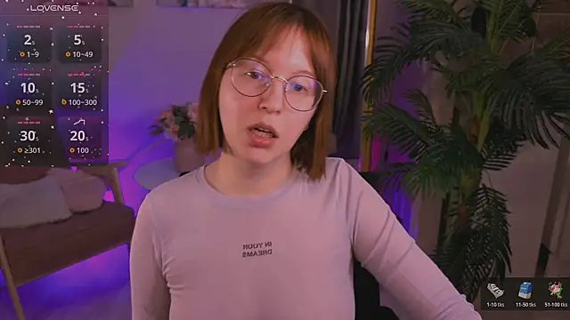 Snapshot of arizzzona_x chatting on 02-25-26, 01:44 arizzzona x online show from 02-25-26, 01:44