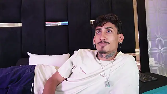 Dark Eros  online show from 03-12-26, 07:51