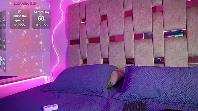 Petitte Mussa online show from 04-10-26, 03:46