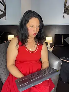  MissJames   online show from 02-25-26, 01:55