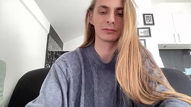 Snapshot of mi_chyort chatting on 02-25-26, 11:10 mi chyort online show from 02-25-26, 11:10