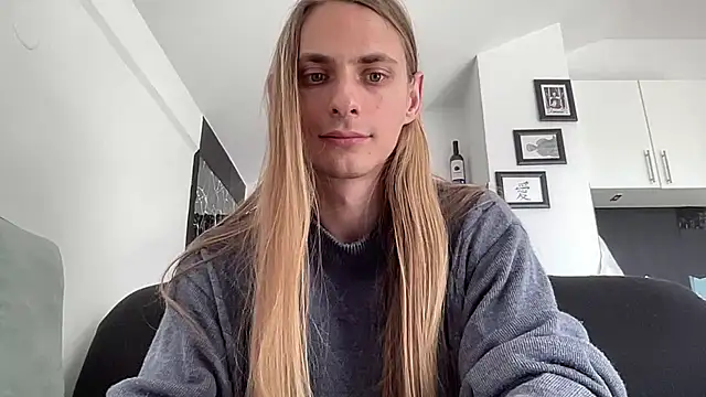 Snapshot of mi_chyort chatting on 02-26-26, 11:21 mi chyort online show from 02-26-26, 11:21