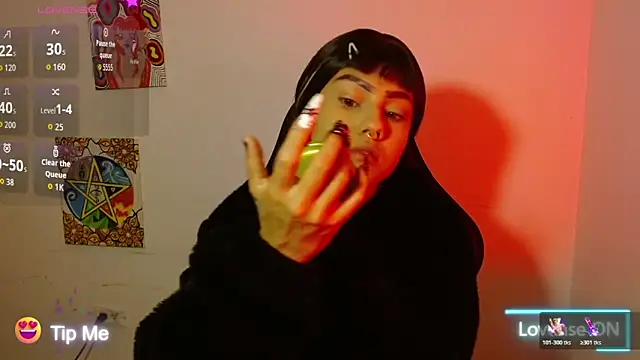 Divinejewel69 online show from 05-07-26, 08:50