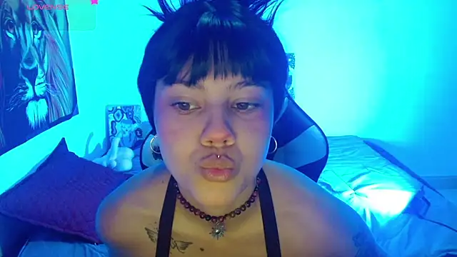 Divinejewel69 online show from 07-08-26, 09:32