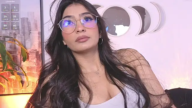 Snapshot of salomee_mon chatting on 06-11-26, 02:36 salomee mon online show from 06-11-26, 02:36