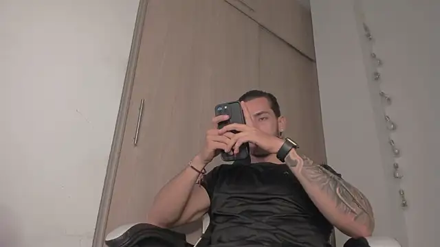 Axel  Blaze online show from 03-27-26, 12:17