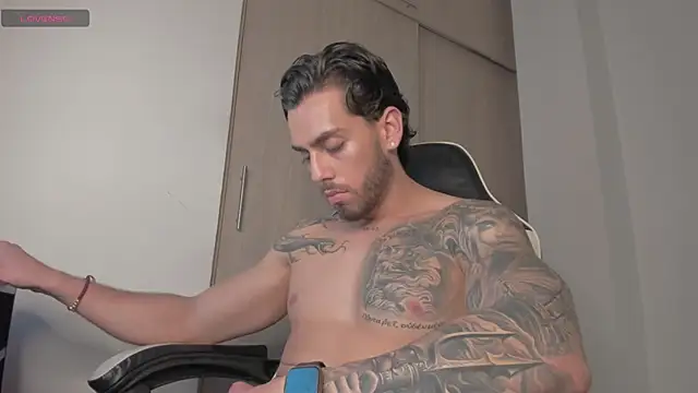 Axel  Blaze online show from 04-29-26, 05:30