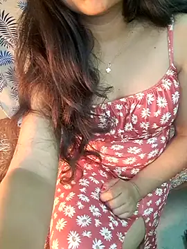 Queen of Nepal online show from 02-25-26, 01:44