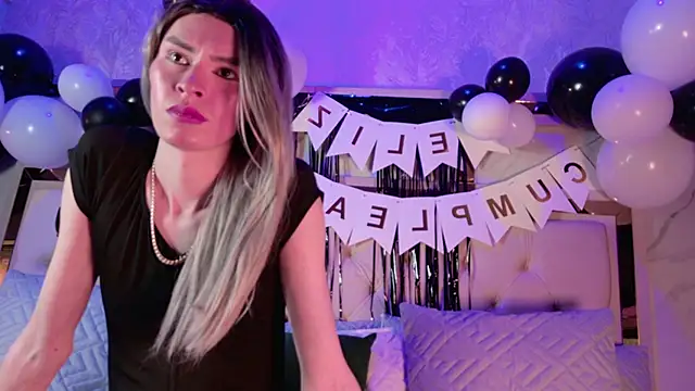 kamilla rossi online show from 05-18-26, 03:50