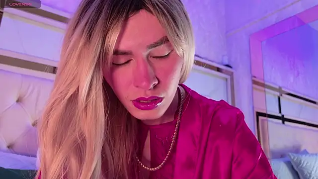kamilla rossi online show from 05-22-26, 07:34
