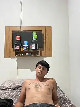 Snapshot of Mateo4223 chatting on 02-24-26, 07:37 Mateo4223 online show from 02-24-26, 07:37