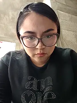 Snapshot of Aviiiiii18 chatting on 02-28-26, 09:03 Aviiiiii18 online show from 02-28-26, 09:03