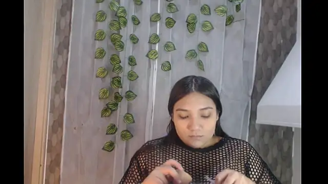 anyela donecm online show from 05-06-26, 07:51