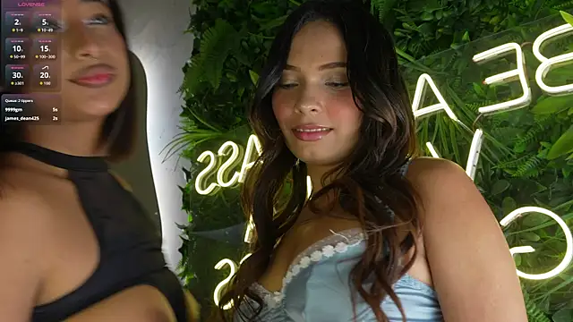 Snapshot of Lia_Montclair chatting on 03-26-26, 12:36 Lia Montclair online show from 03-26-26, 12:36